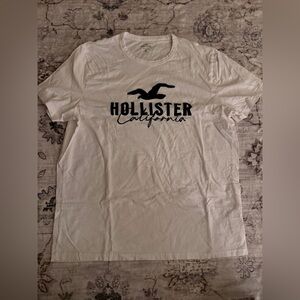 Hollister California Logo Tee - White with Black Print SIZE XL